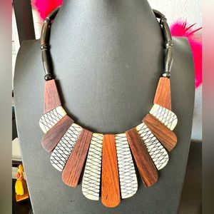 Vintage Acrylic Wood and Crosshatch Statement Necklace